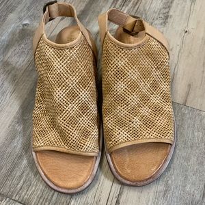 VeraCruz artisan leather tan mesh woven heels - size 38 (US 8)